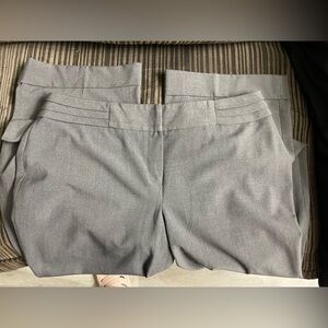 Cato Woman’s size 10P work wear Gray Pleated Dress Pants office casual business